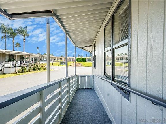 4th image of 211 N Citrus Ave Space 50