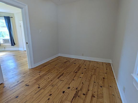 5th image of 1289 Garland St
