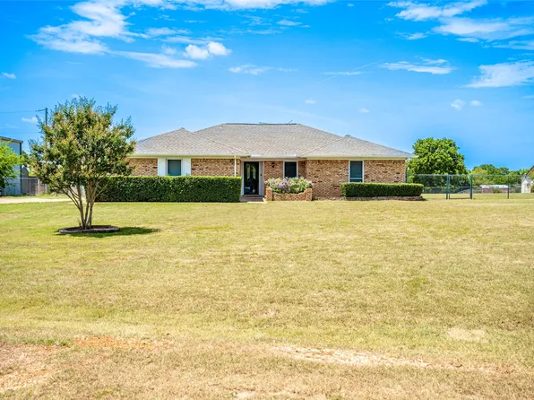 115 Heritage Dr, Burleson, TX 76028