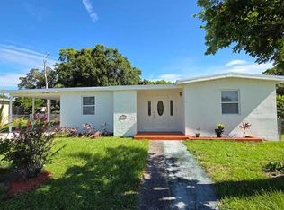 131 SE Serenata Ct, Port Saint Lucie, FL 34983