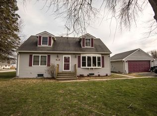 1601 14th St, Winthrop Harbor, IL 60096