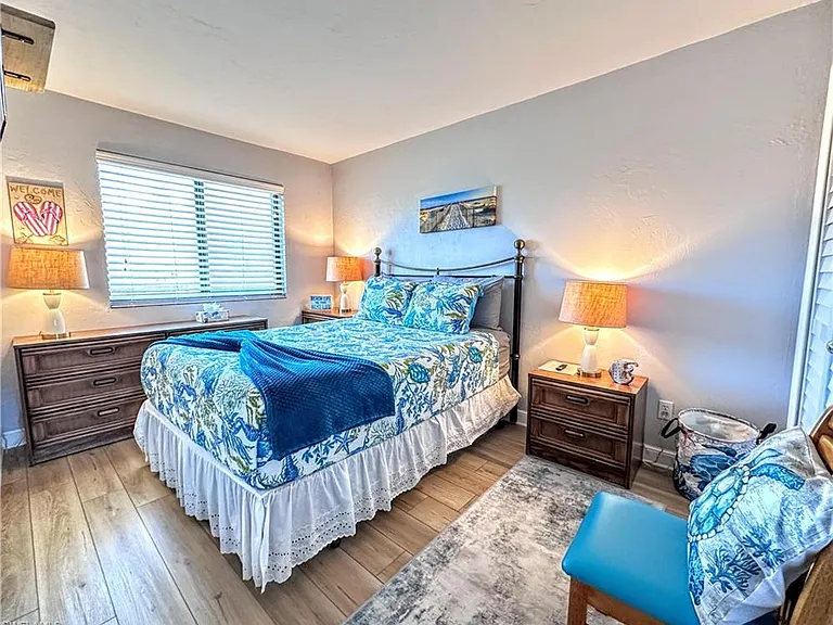 260 Southbay Dr #204 — Photo 3