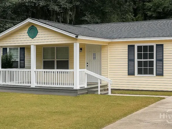 614 2nd St, Hinesville, GA 31313