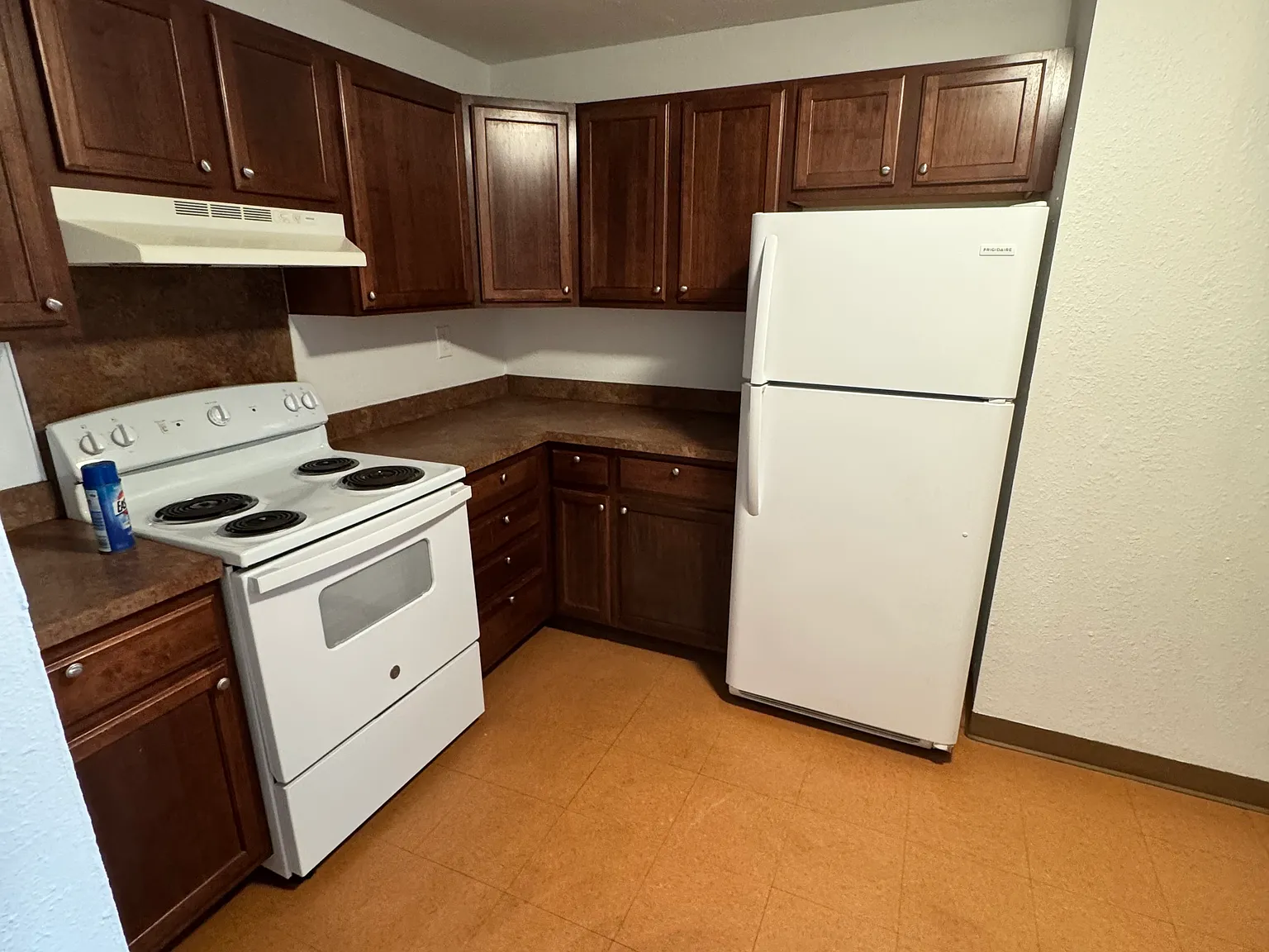 2 bed, 800 sqft, $935 — Photo 3