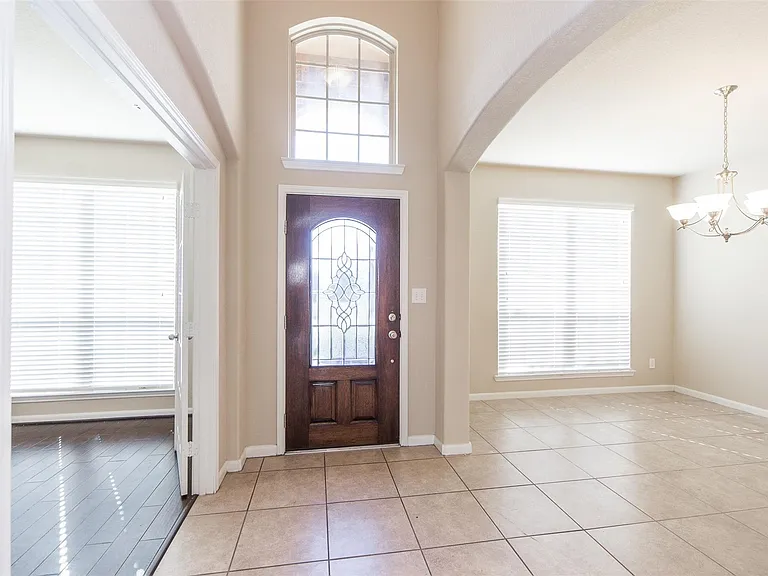 6202 Eden Prairie Dr — Photo 3