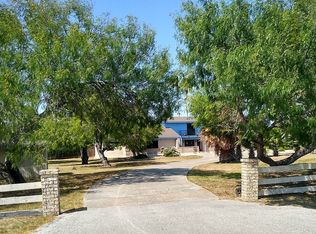 7102 Lake View Dr, Corpus Christi, TX 78412