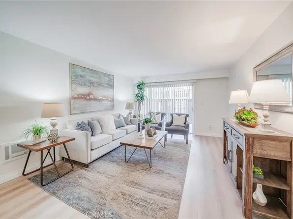 1345 Cabrillo Park Dr APT H11, Santa Ana, CA 92701