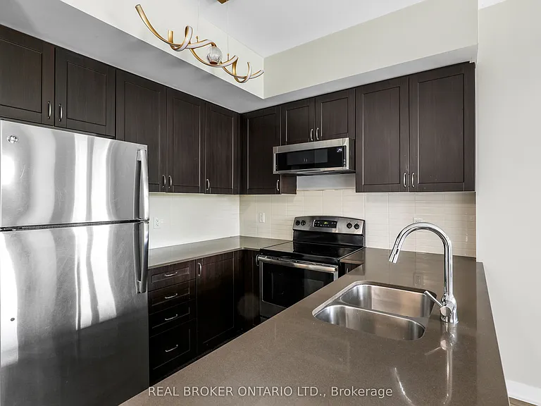 3560 Saint Clair Ave E #323 — Photo 5
