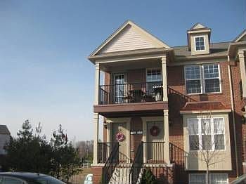 1st image of 27961 Hopkins Dr #1