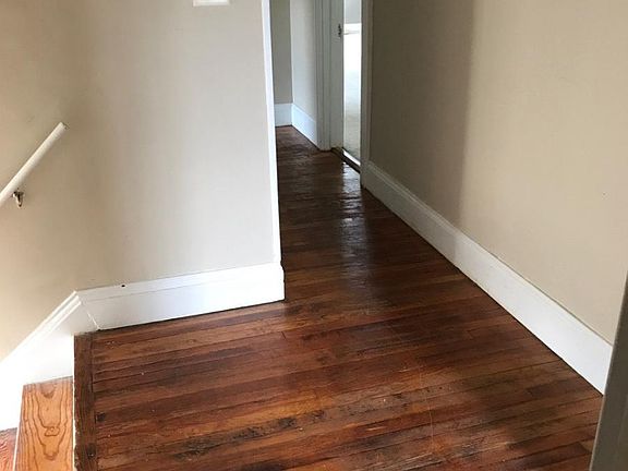5th image of 1556 Newton St #2