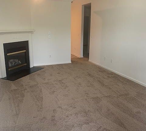 2nd image of 4008 Elkin Ridge Dr #B