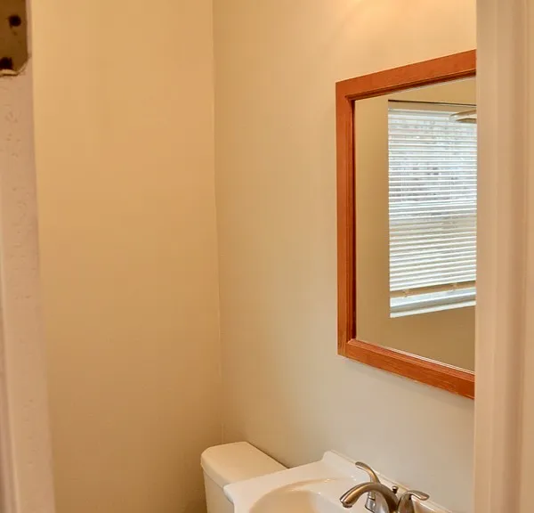 1824 Sigel St — Photo 27