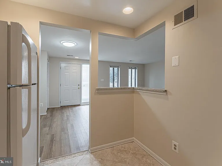 18728 Nathans Pl — Photo 9