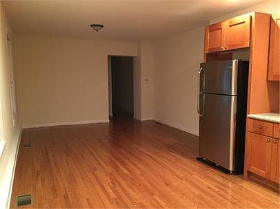 2nd image of 317 Reed St APT 3