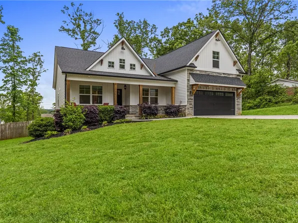 604 Robin Hood Ln, Anderson, SC 29621