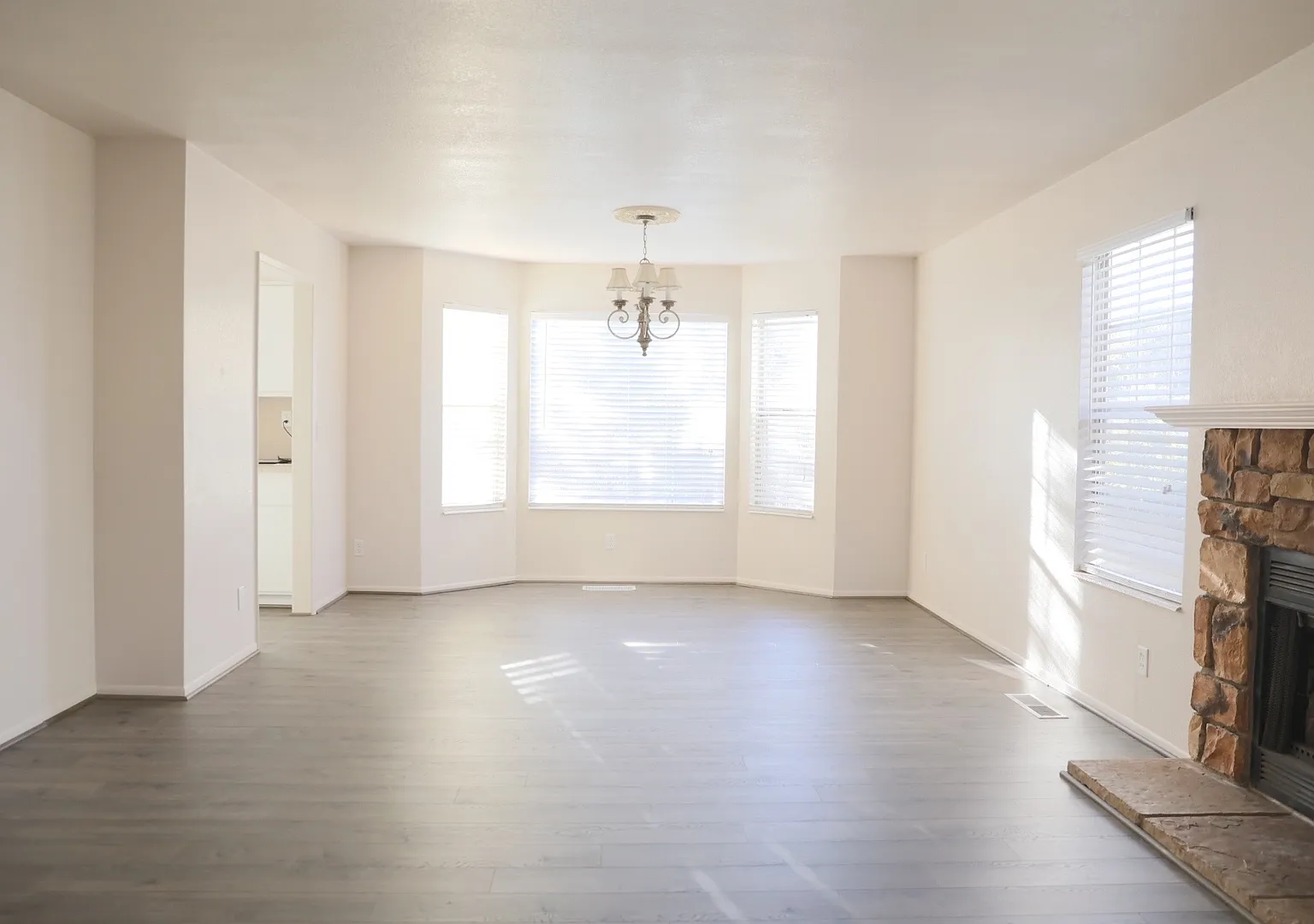 Nice Floor Plan — Photo 2
