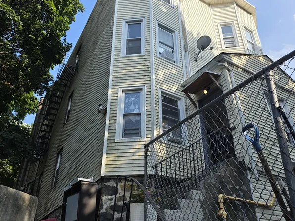 43 Currans Ln, Yonkers, NY