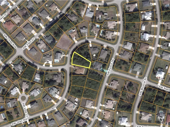 262 SW Glen Road, Port St Lucie, FL 34953