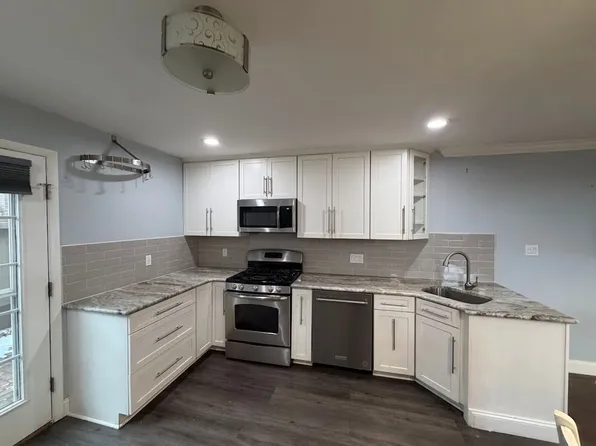 1 Club Ln, Reading, PA 19607