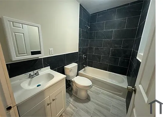 691 Elizabeth Ave #27 — Photo 6