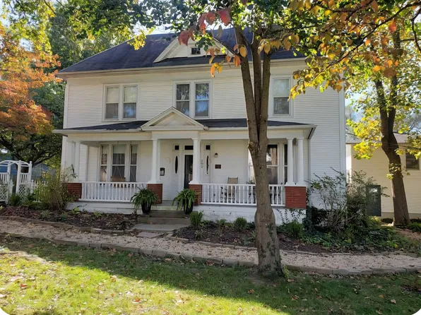 202 E Robertson Street, Ozark, MO 65721