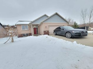 252 Forest Knoll Pl SE, Rochester, MN 55904