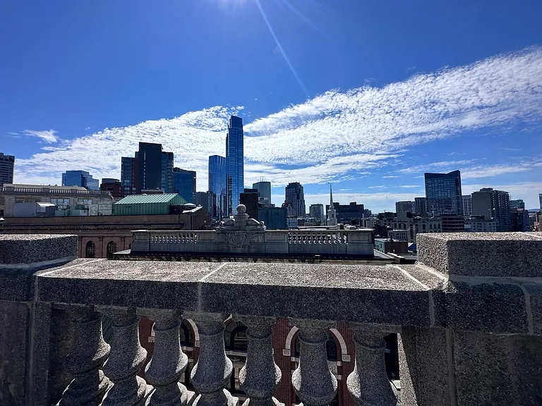 21 Beacon St #2T — Photo 10