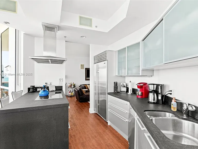 18201 Collins Ave #4209 — Photo 8