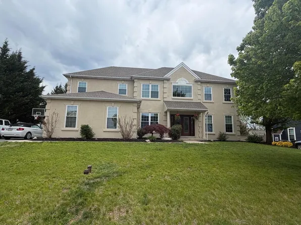 125 Summer Hill Dr, Gilbertsville, PA 19525