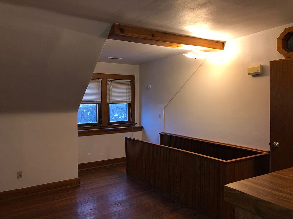 1st image of 4511 Glenway Ave APT 3