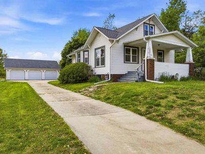 1621 Oakland Rd NE, Cedar Rapids, IA, 52402