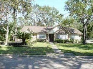 902 Bethlehem St, Houston, TX 77018