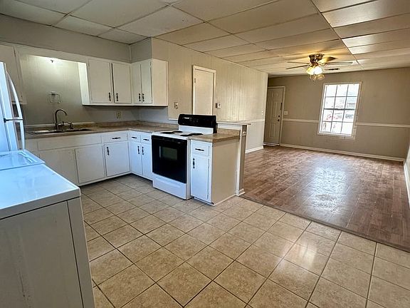 3rd image of 1403 Kimberly Dr #3