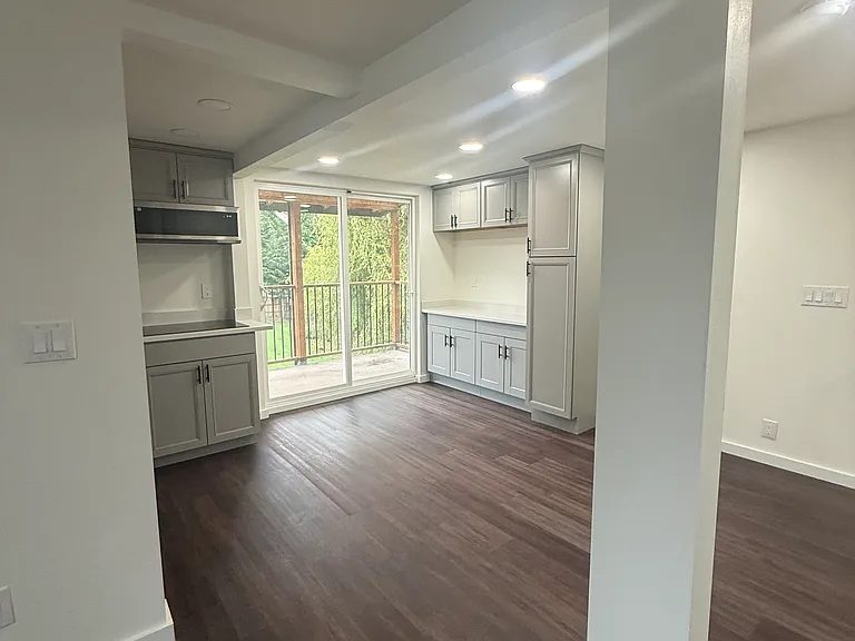 725 E Magnolia Ave #B — Photo 14