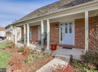 14804 Sun Meadow Ct, Centreville, VA 20120