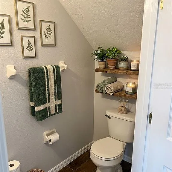 572 Cresting Oak Cir #19 — Photo 10