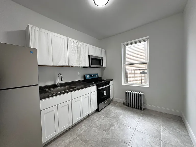 71 Lexington Ave #5E — Photo 2