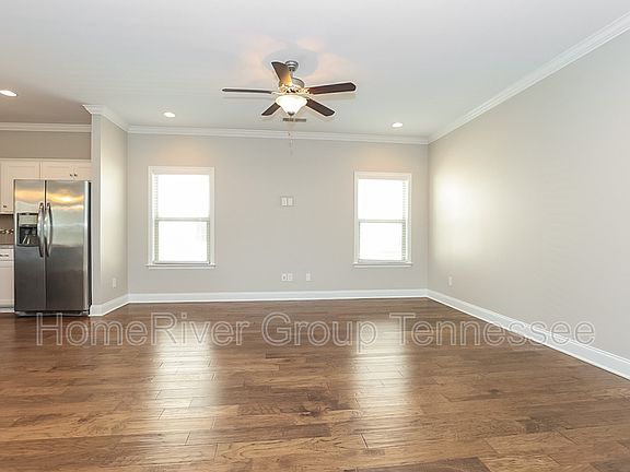 3rd image of 204 Bexley Way