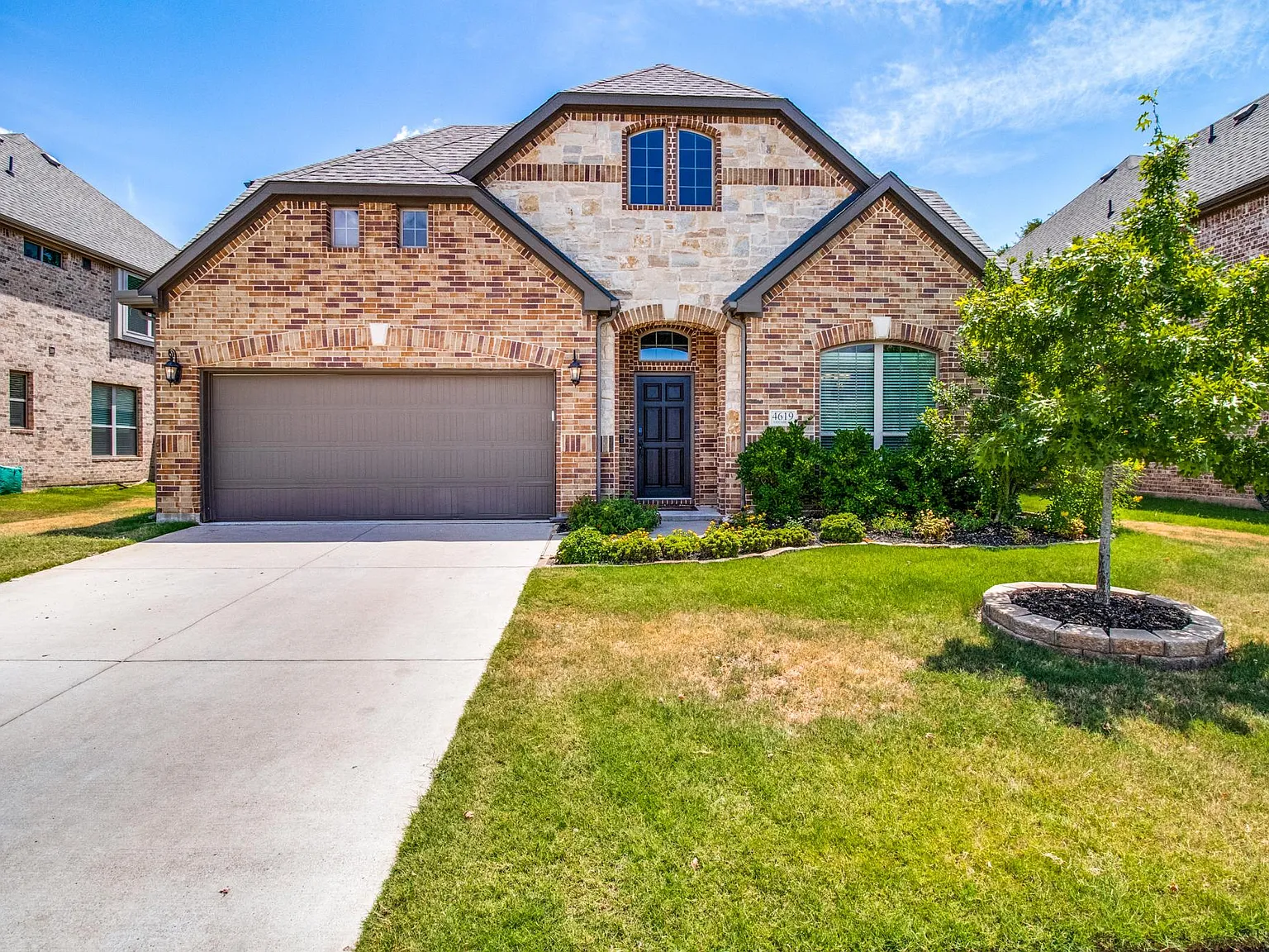 4 bed, 2517 sqft, $2,700 — Photo 1