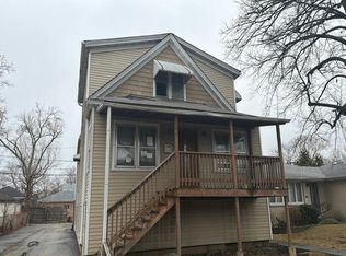 7846 White Ave, Lyons, IL 60534