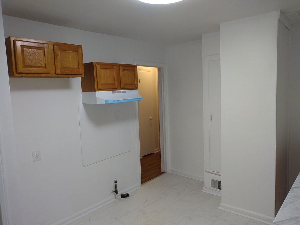 1st image of 2222 Calvin Ave #1