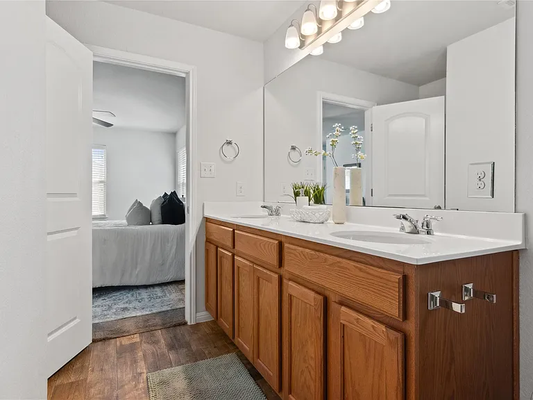 208 Callahan Ln — Photo 21