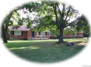 6620 Vachon Ct, Bloomfield Hills, MI 48301