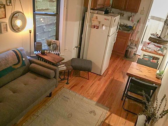 5th image of 248 E 2nd St APT 14