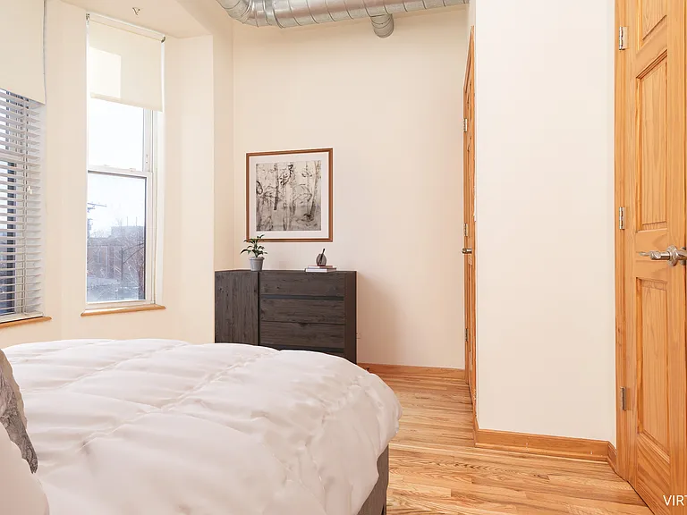 1004 S Loomis St #2 — Photo 7