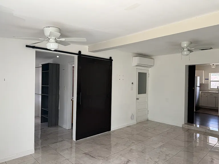 859 Canovia Ave — Photo 15