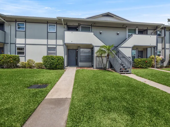 8452 SE Croft Circle #G-4, Hobe Sound, FL 33455