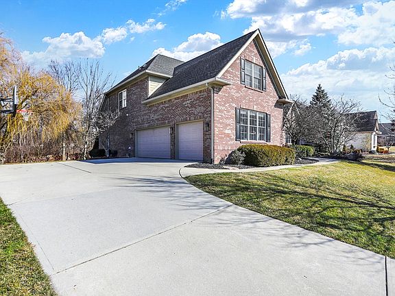 2nd image of 2850 Sawtooth Oak Cir