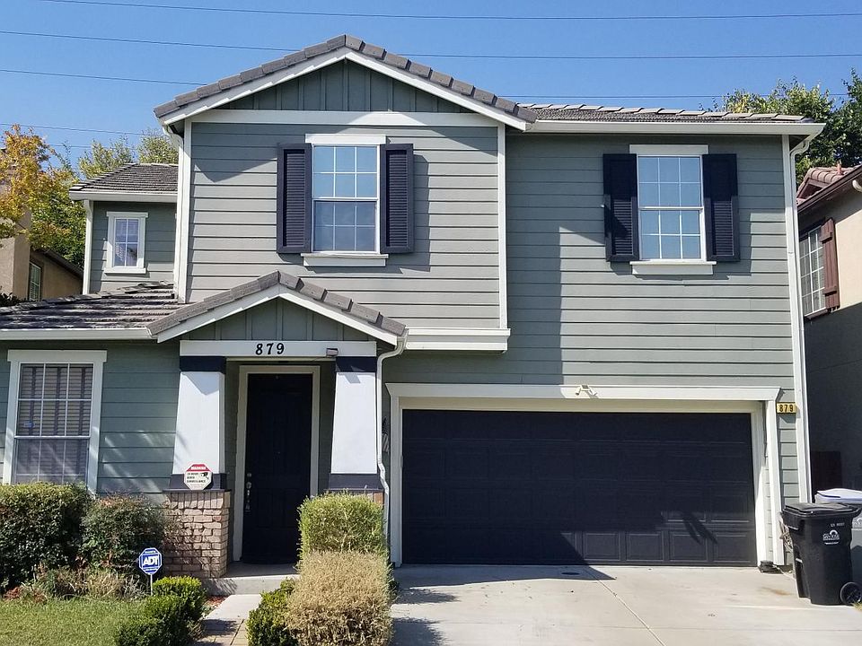1st image of 879 La Crescent Pl