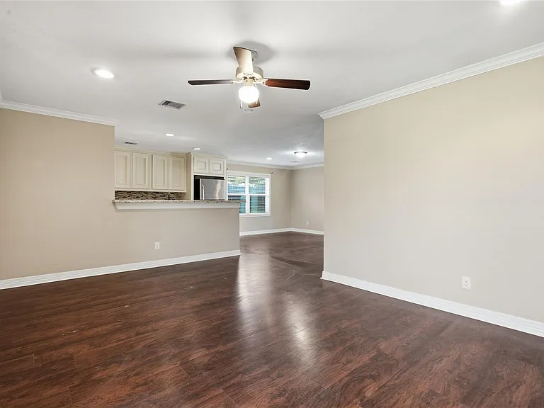 505 Malvern Ave — Photo 10